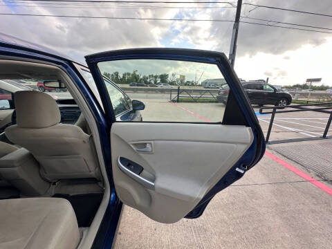 2011 Toyota Prius Two