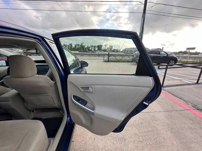2011 Toyota Prius Two