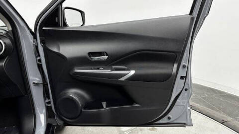 2022 Nissan Kicks SV