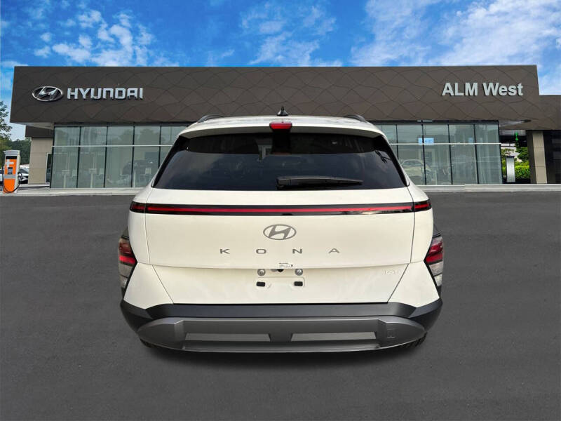 2026 Hyundai Kona SEL Premium