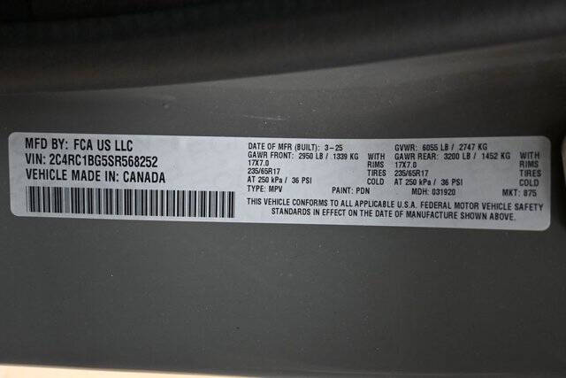 2025 Chrysler Pacifica Select