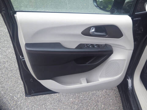 2019 Chrysler Pacifica Touring L