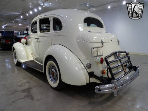 1936 Packard Eight Sedan