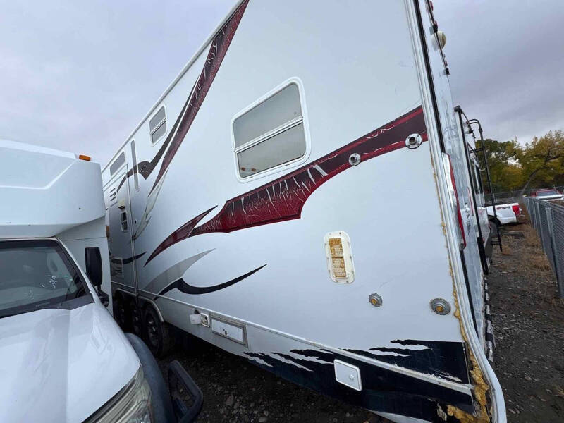 2008 KZ RV Inferno 40
