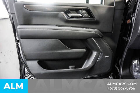 2025 GMC Yukon Elevation
