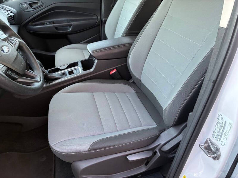 2017 Ford Escape S