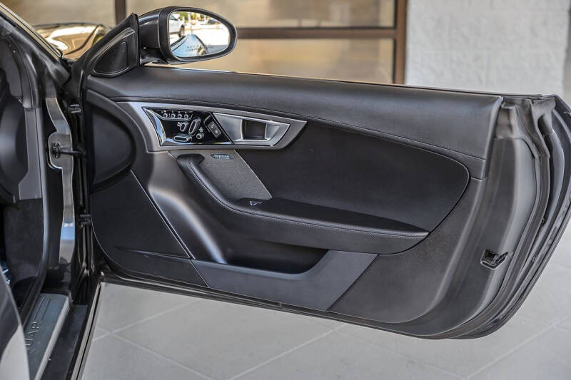 2016 Jaguar F-TYPE
