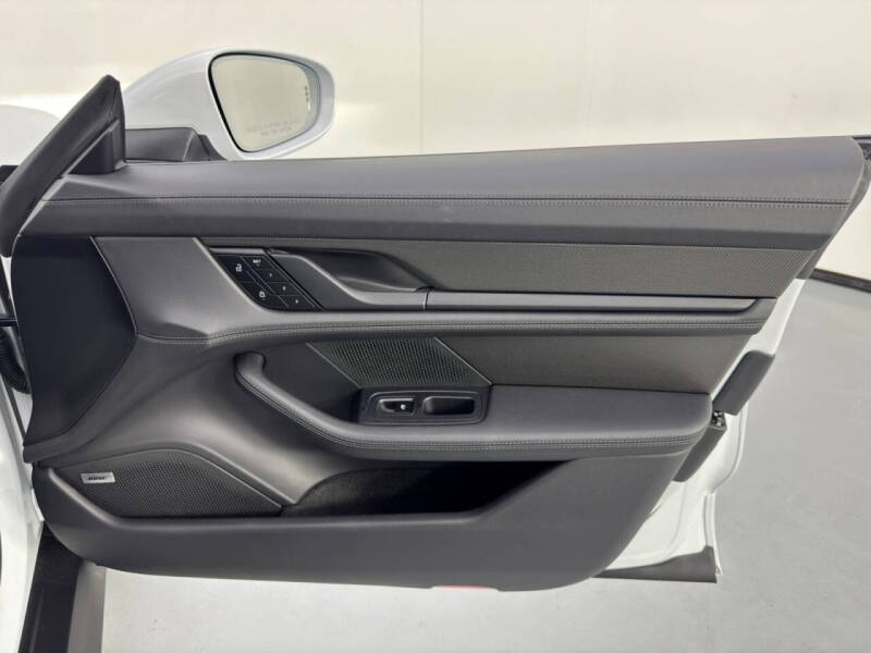 2022 Porsche Taycan 4S