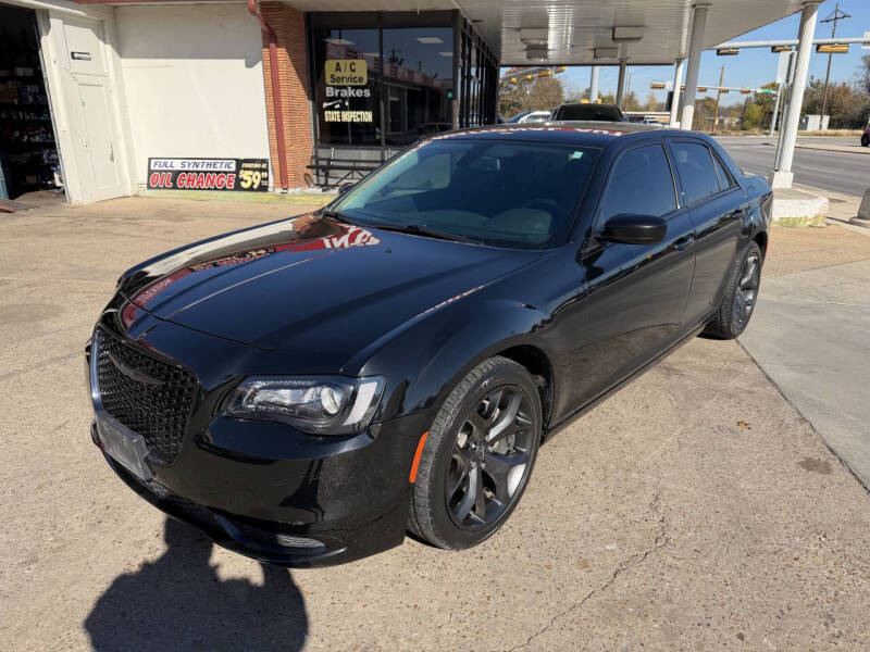 2021 Chrysler 300 Touring