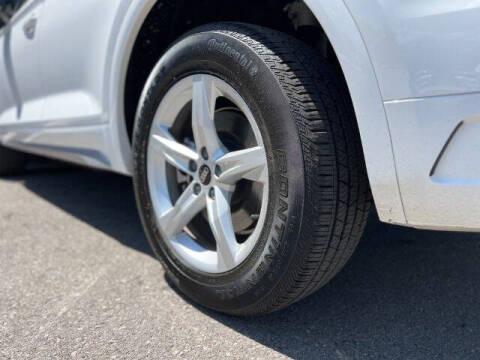 2023 Audi Q5 quattro Premium 40 TFSI