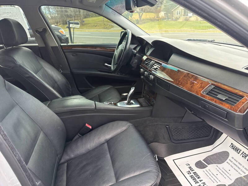 2009 BMW 5 Series 528i xDrive