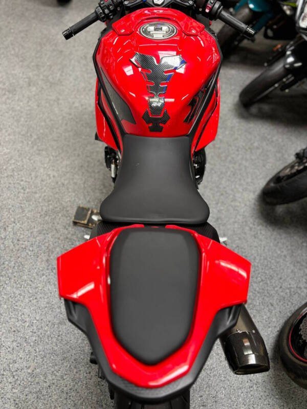 2024 BMW S 1000 RR