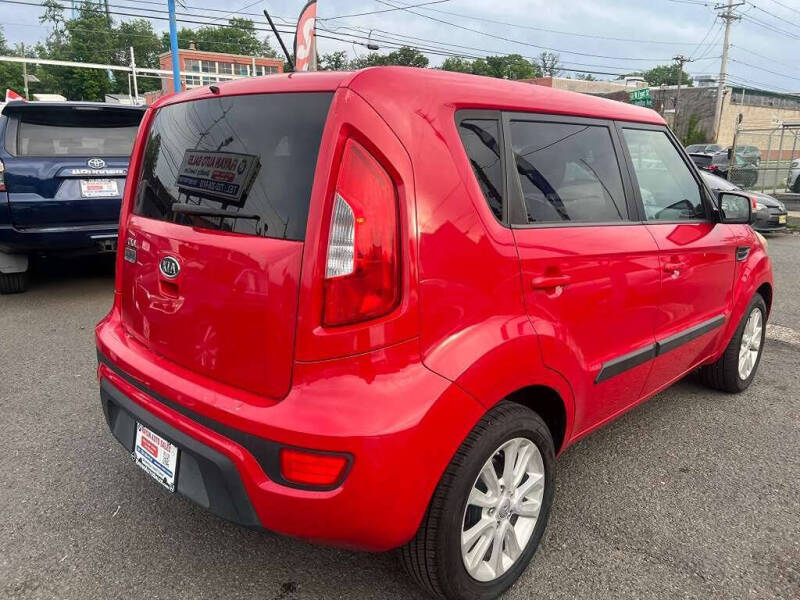 2012 Kia Soul +