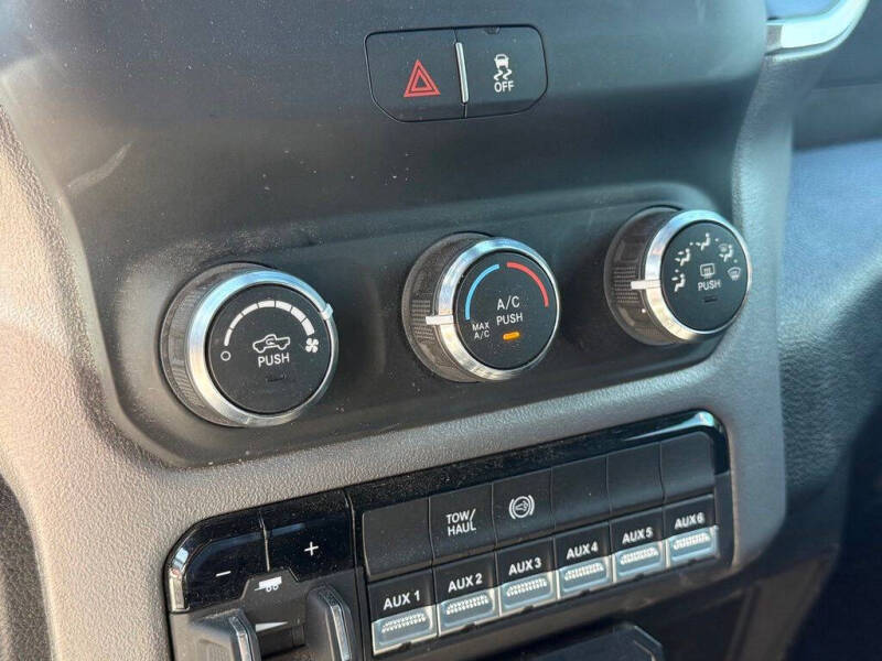 2024 RAM 3500 SLT