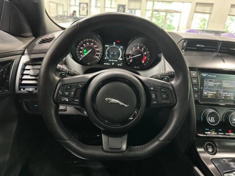 2017 Jaguar F-TYPE Premium