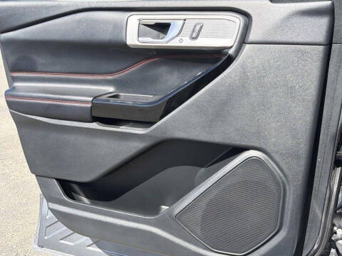 2022 Ford Explorer ST-Line