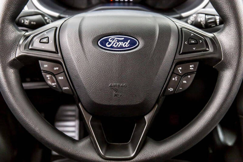 2021 Ford Edge SE
