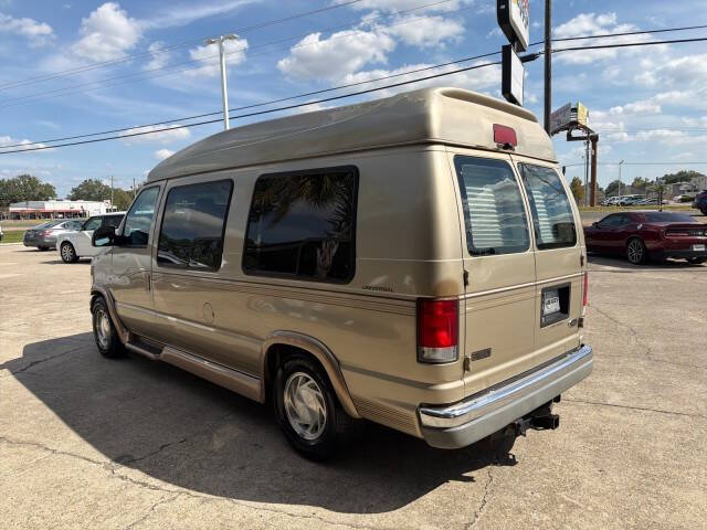 2000 Ford E-Series E-150