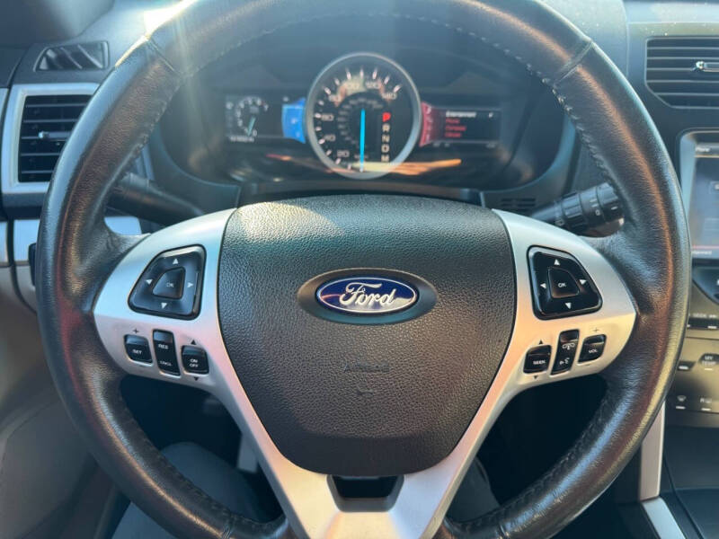 2011 Ford Explorer XLT