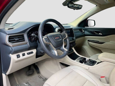 2022 GMC Acadia Denali