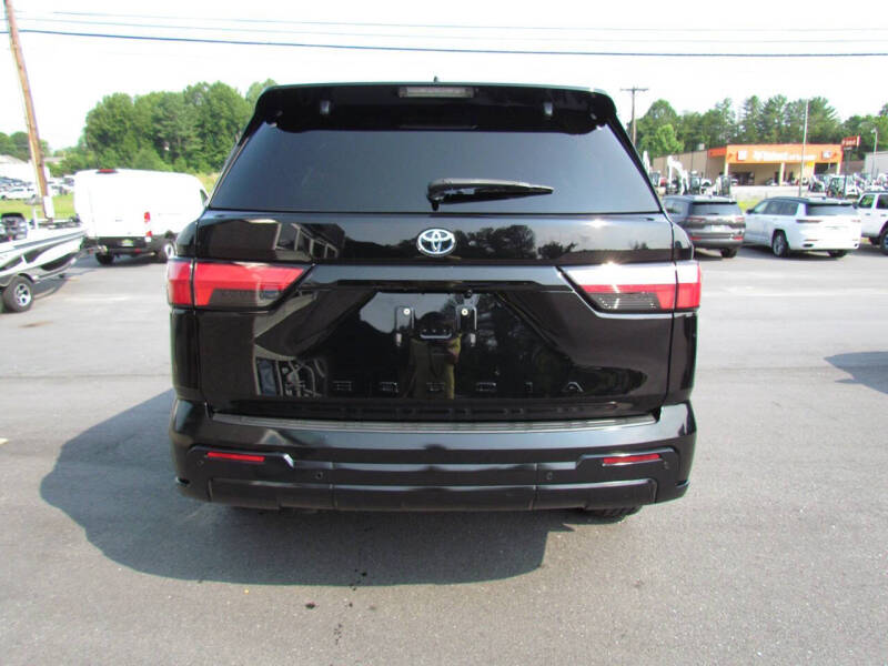 2023 Toyota Sequoia Platinum