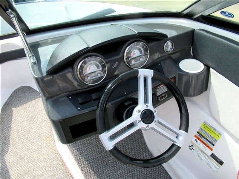 2016 Four Winns 190 Horizon