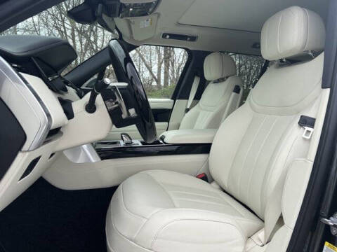 2025 Land Rover Range Rover P530 SE