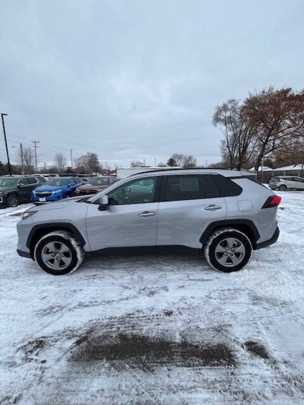 2024 Toyota RAV4 Hybrid XLE