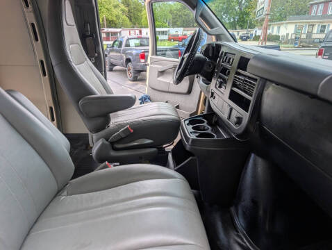 2017 Chevrolet Express 2500