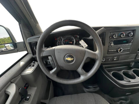 2023 Chevrolet Express 2500