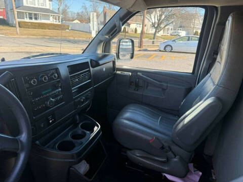 2017 GMC Savana 3500