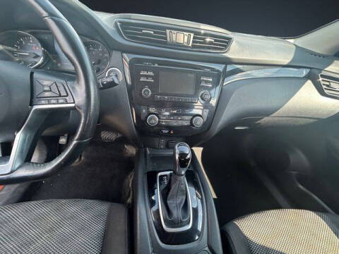 2017 Nissan Rogue Sport SV