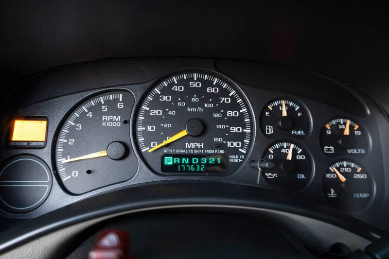 2001 Chevrolet Suburban 1500 LS