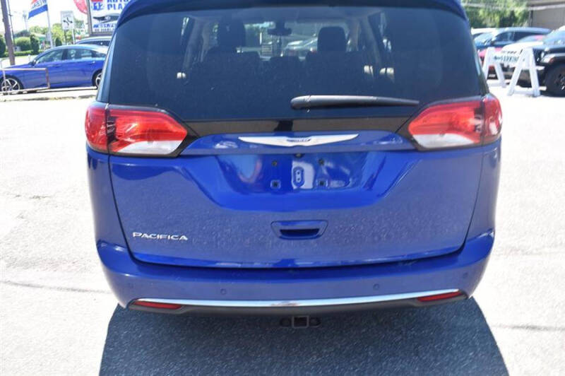 2018 Chrysler Pacifica Touring L