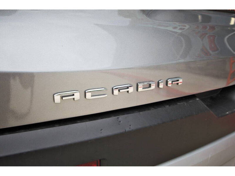2023 GMC Acadia SLE