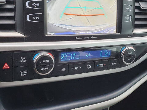 2019 Toyota Highlander LE Plus