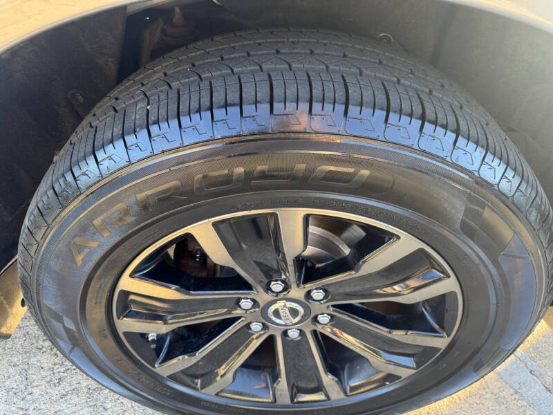 2017 Nissan Armada Platinum