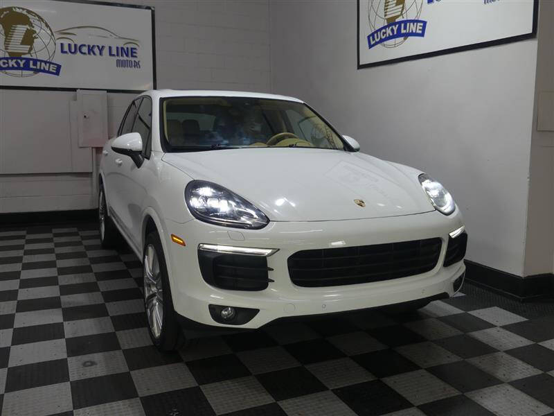 2017 Porsche Cayenne Platinum Edition