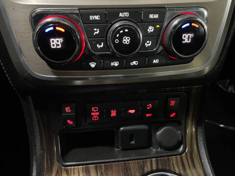 2016 GMC Acadia Denali