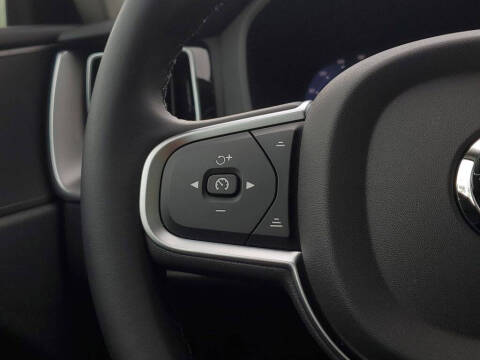 2025 Volvo XC60 T8 Core Dark Theme