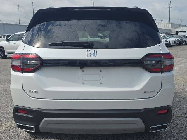 2023 Honda Pilot Elite