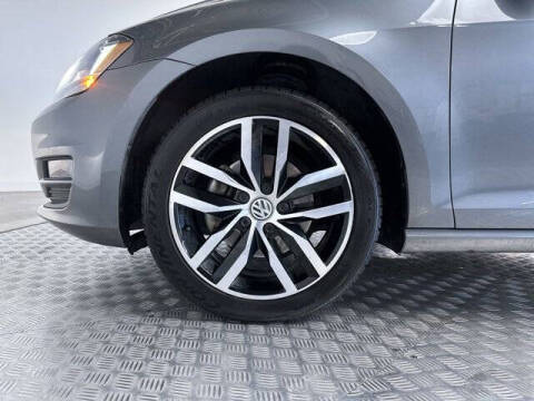 2015 Volkswagen Golf TSI SE