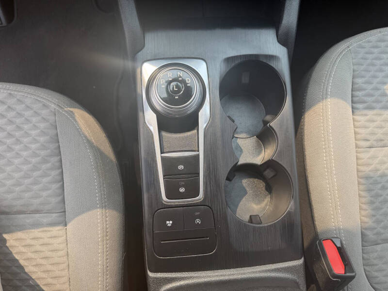2021 Ford Escape SE
