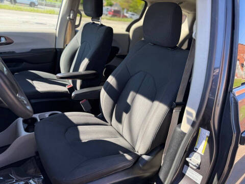 2017 Chrysler Pacifica Touring