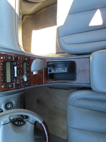 2004 Toyota Avalon XL