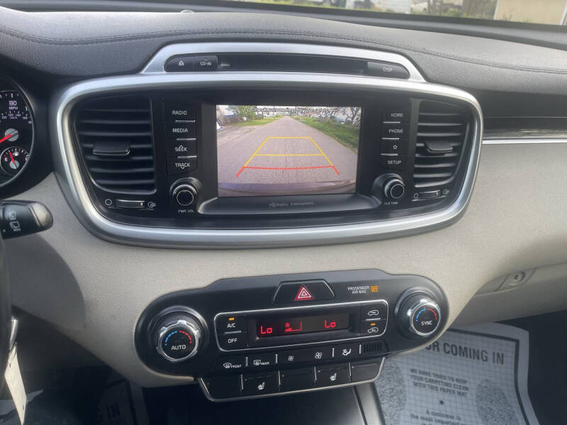 2019 Kia Sorento LX