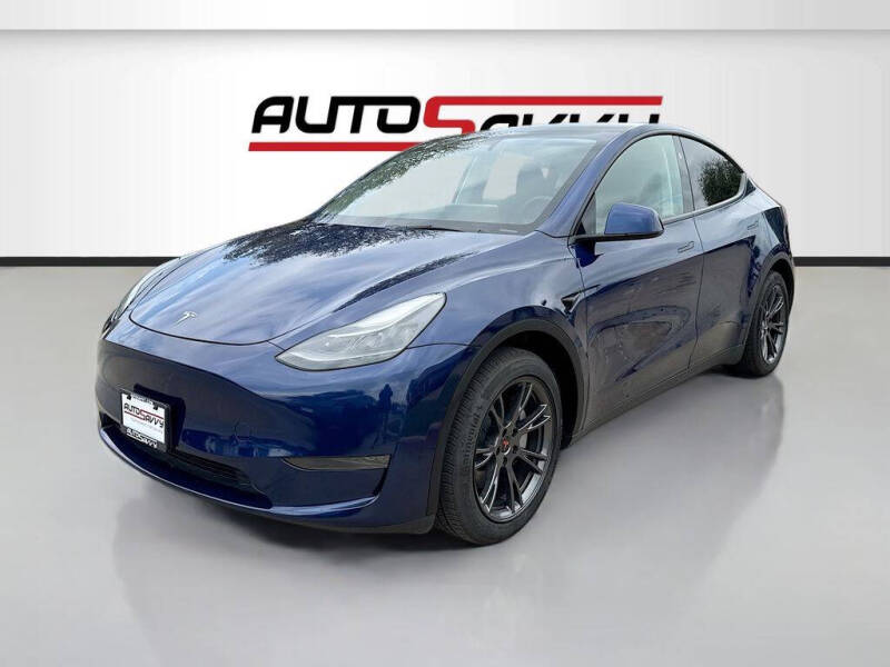 2025 Tesla Model Y Long Range