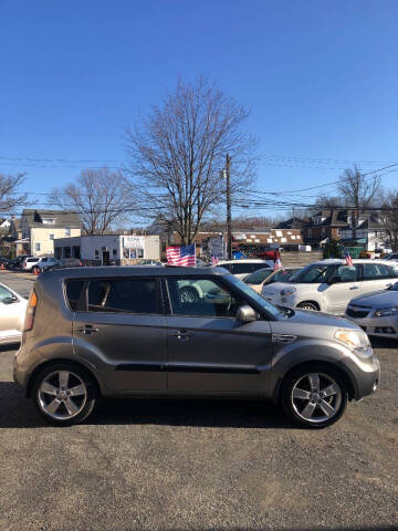 2011 Kia Soul +