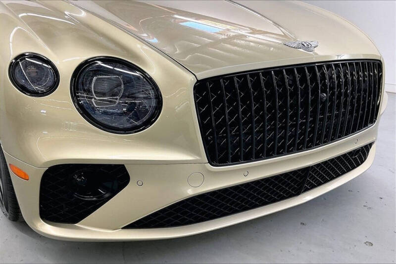 2024 Bentley Continental