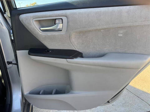 2016 Toyota Camry XLE